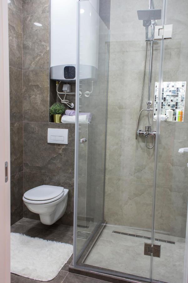 Galaxy Apartments Belgrado Esterno foto