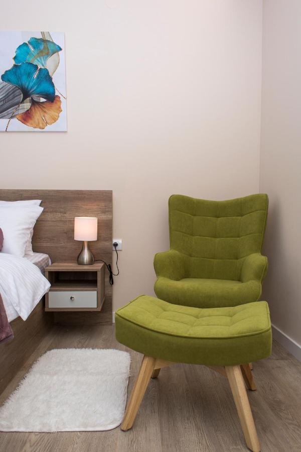 Galaxy Apartments Belgrado Esterno foto