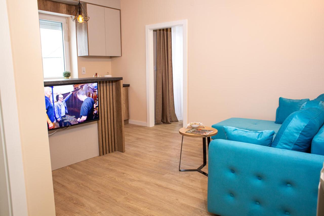 Galaxy Apartments Belgrado Esterno foto