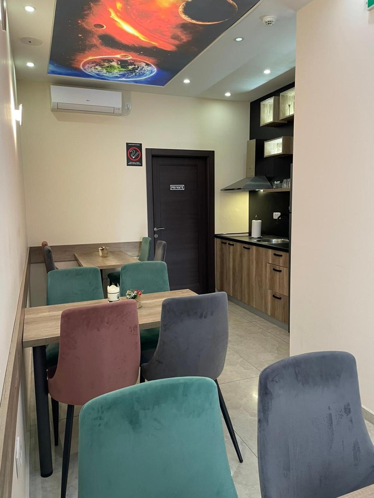 Galaxy Apartments Belgrado Esterno foto