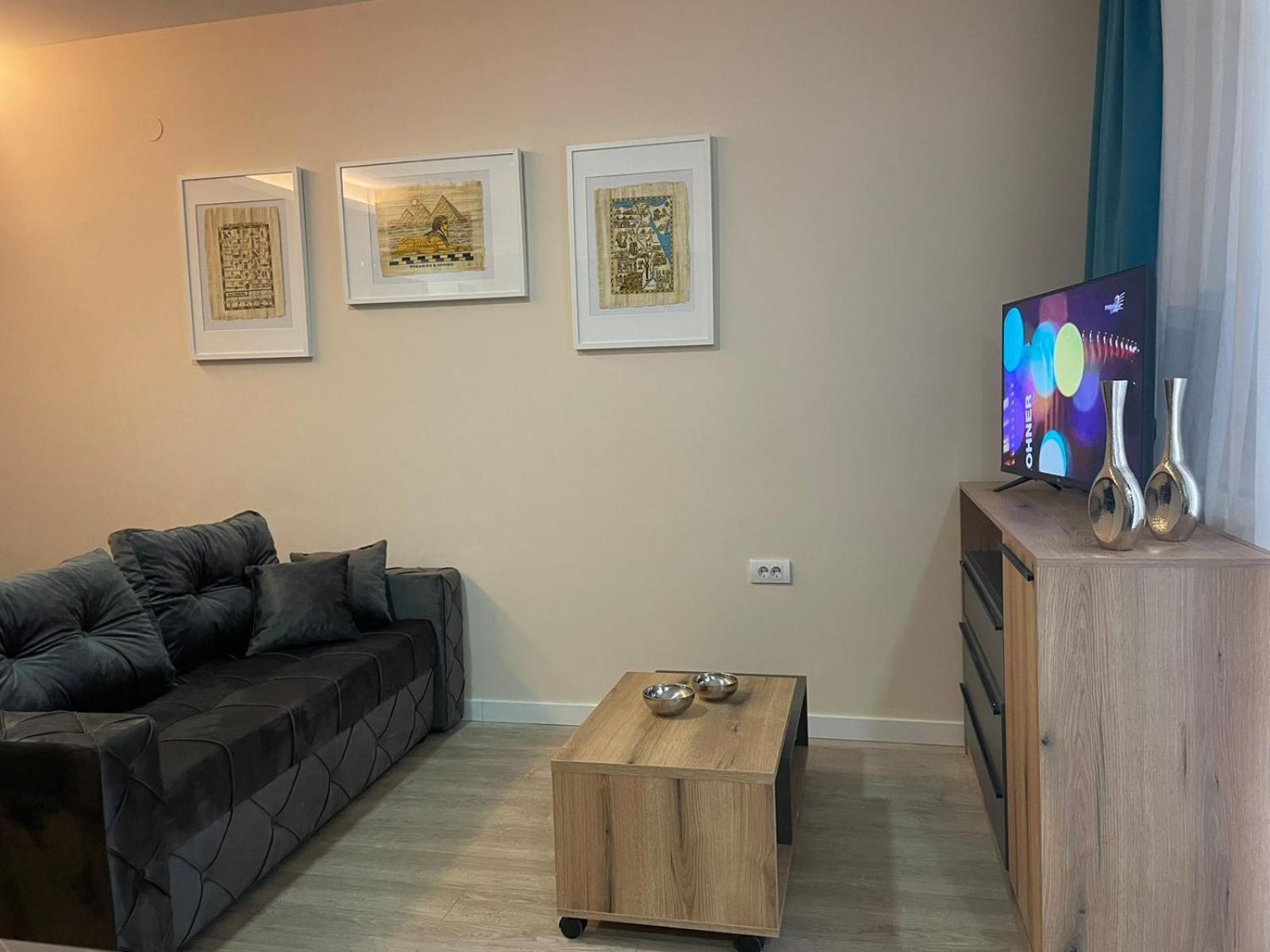 Galaxy Apartments Belgrado Esterno foto